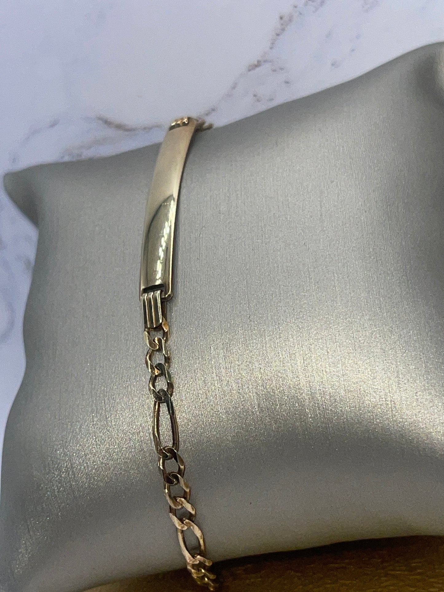 Figaro ID Bracelet 14k