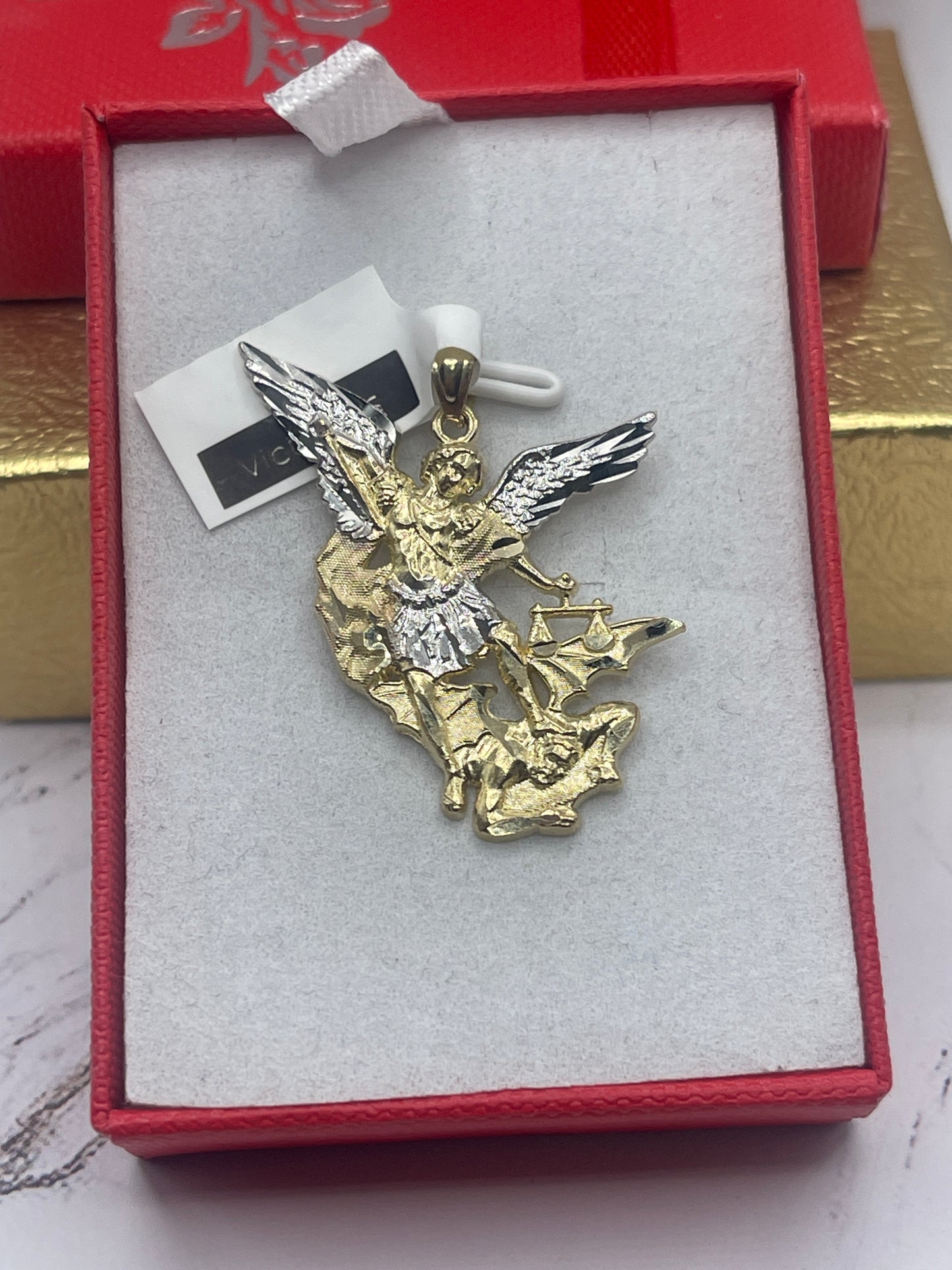 St Michael Pendent 10k