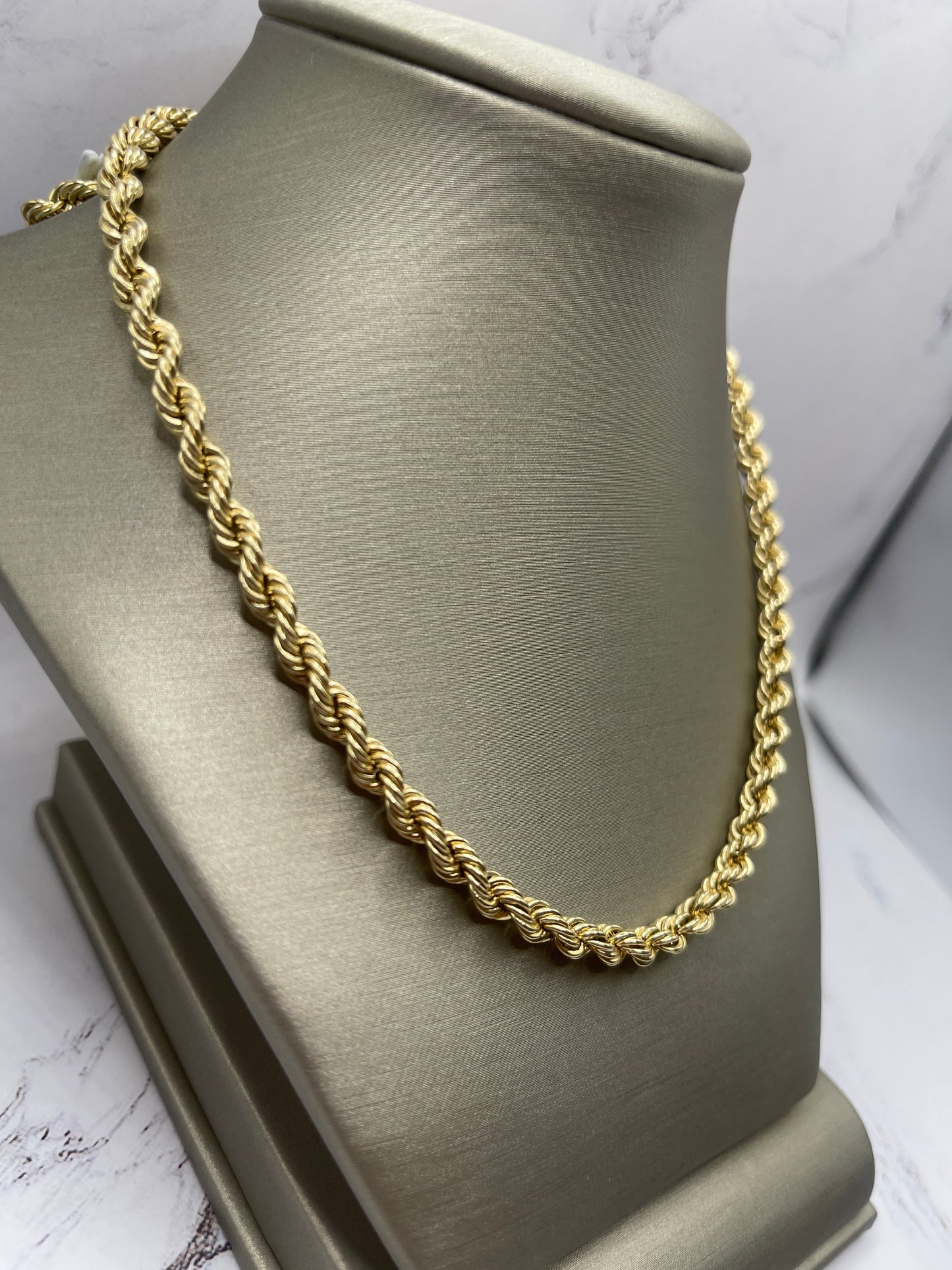 Rope Hollow Chain 14k