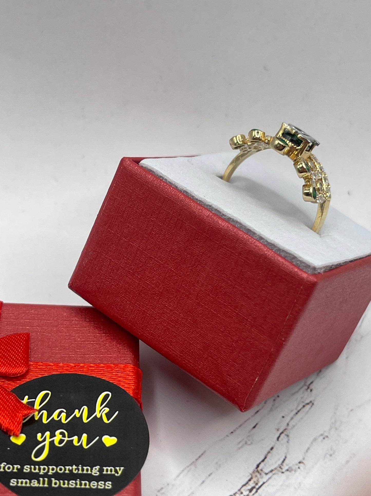 Crown 15 Cz Green Ring 14k