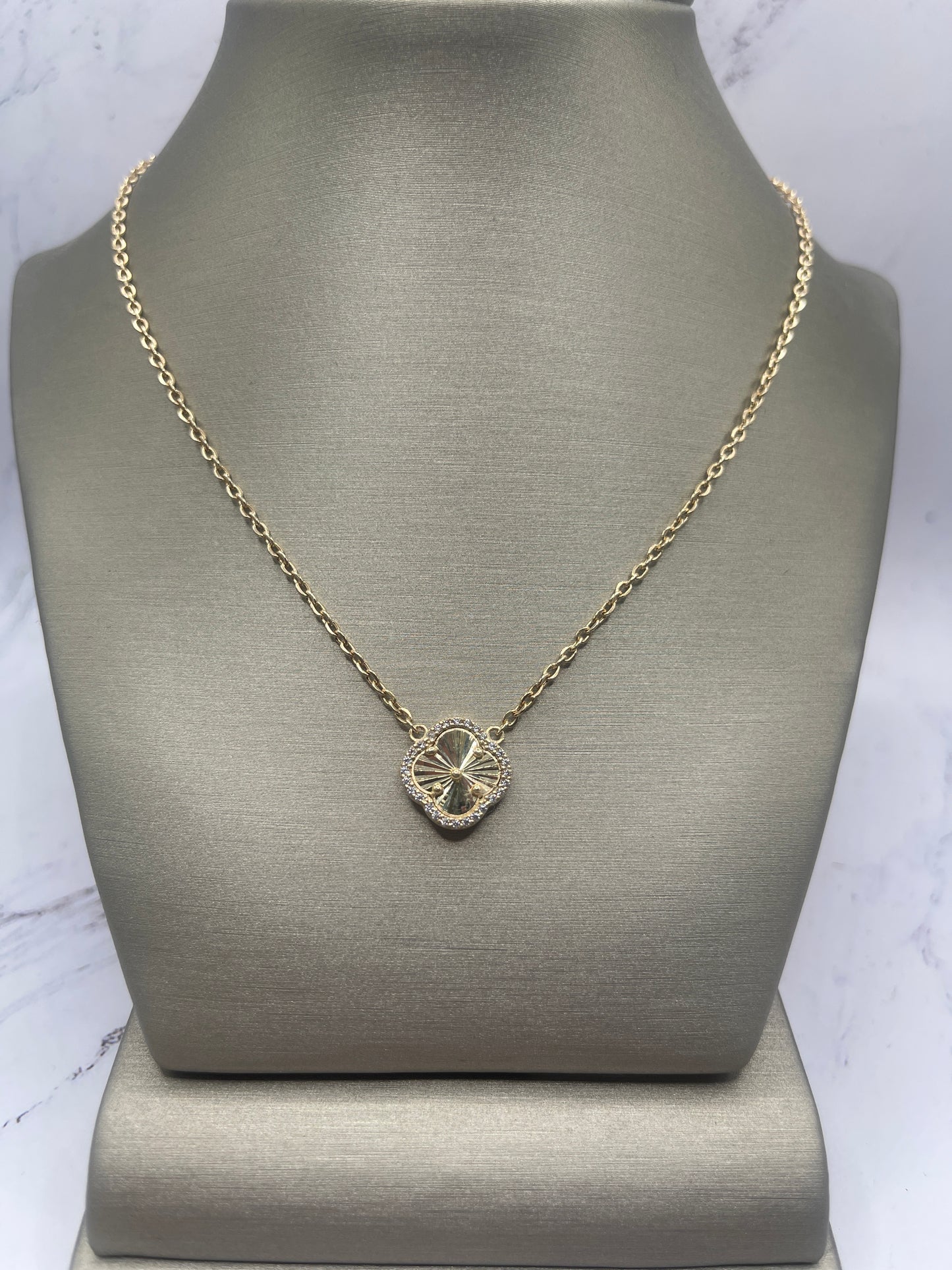 Gold Cz Clover Necklace 14k