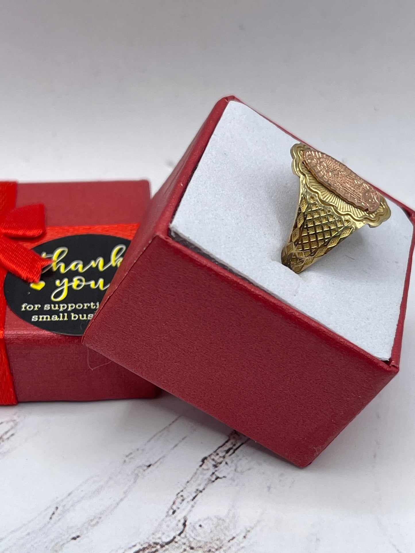 2 Tone Virgen Ring 10k
