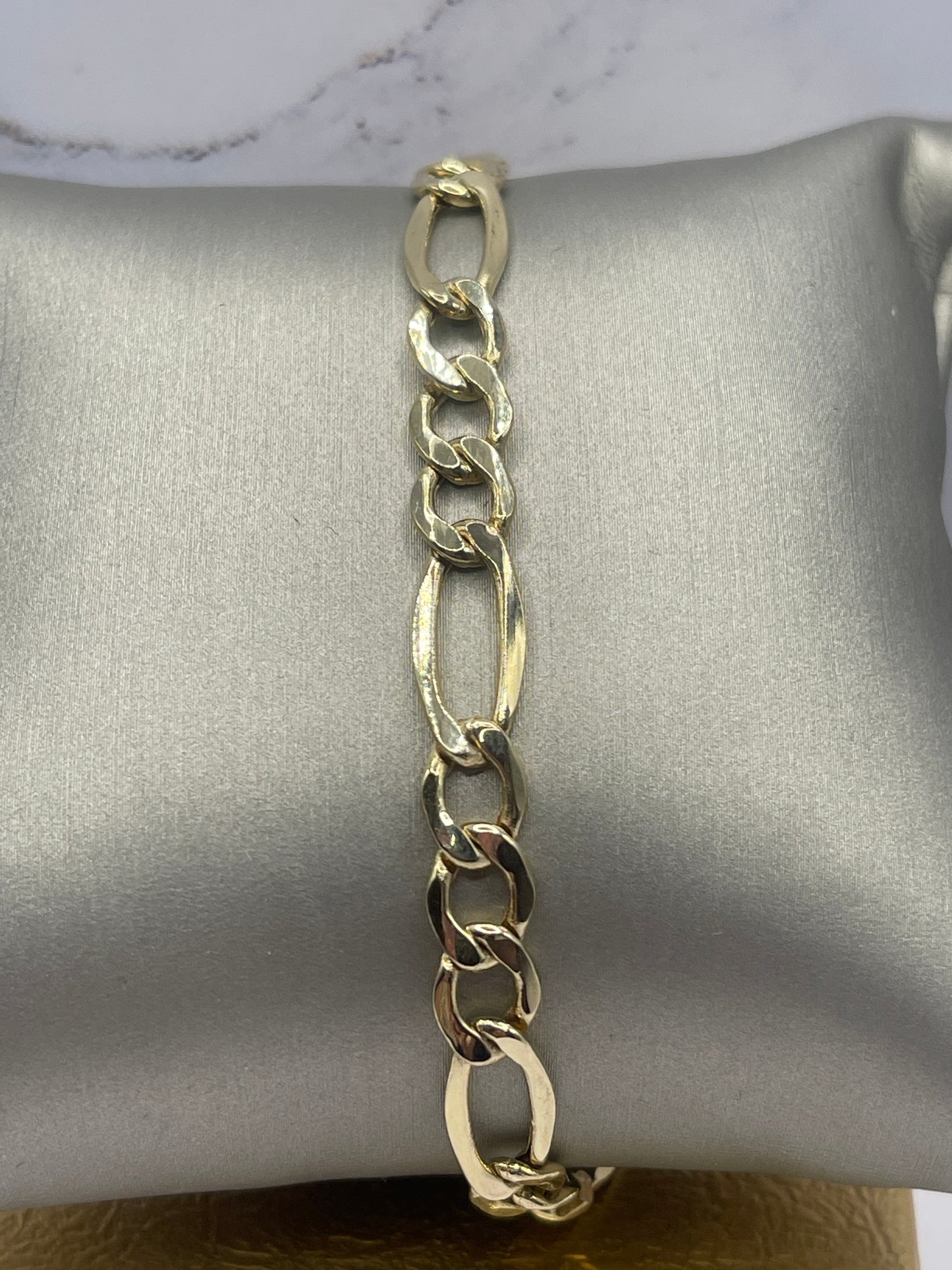 Figaro Bracelet 14k