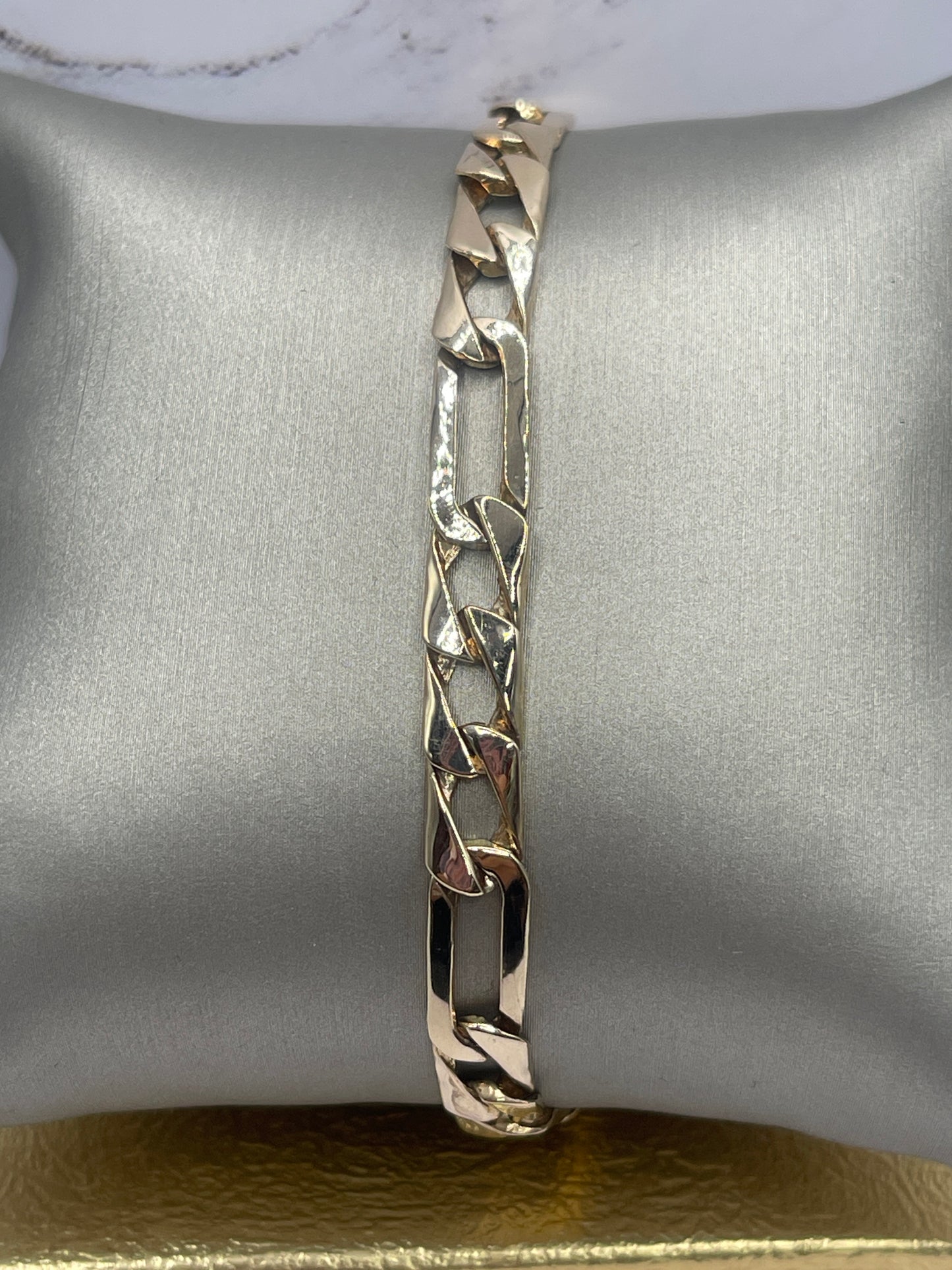 Flat Figaro Bracelet 14k