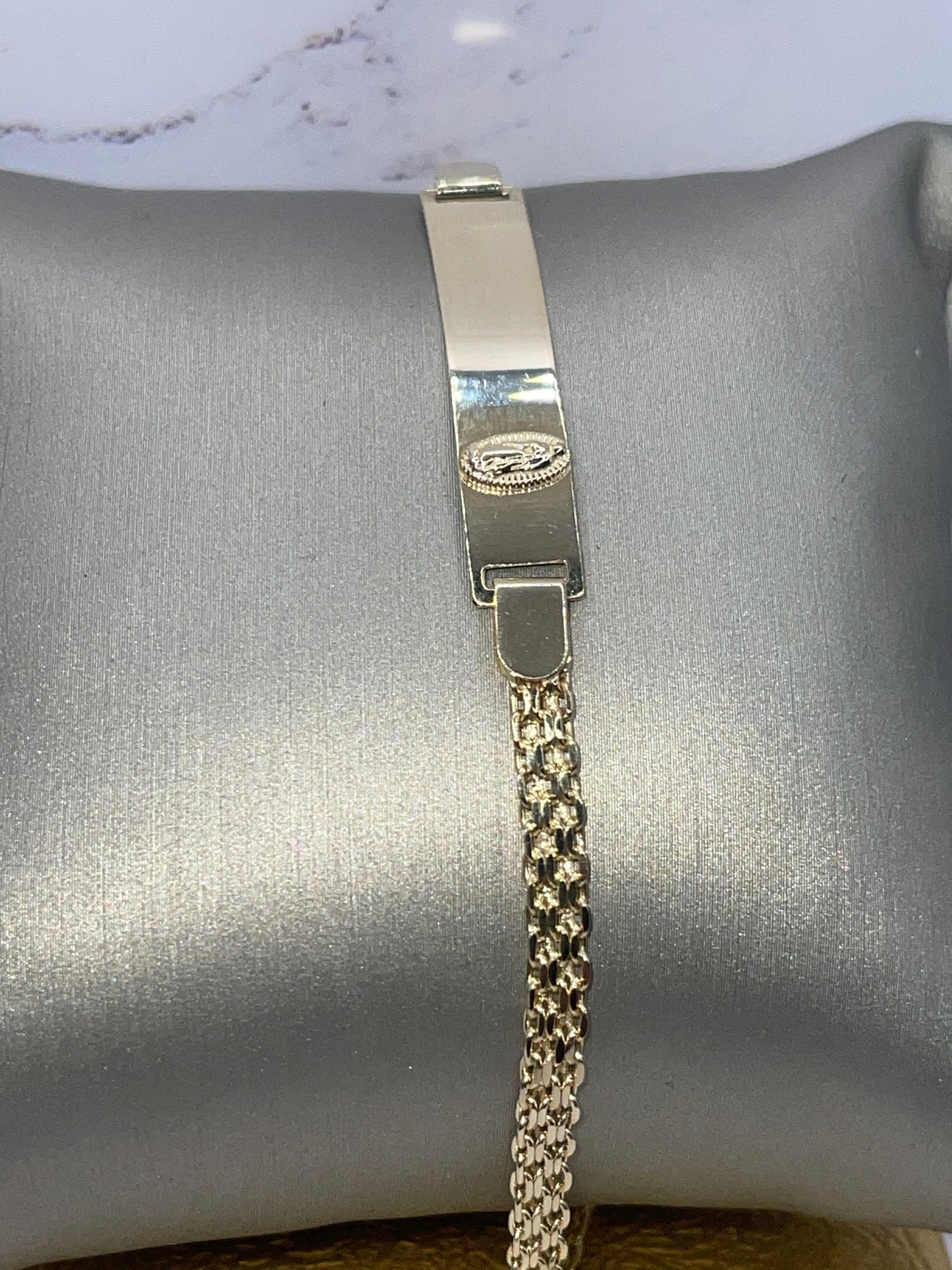 ID Virgen Bracelet 14k