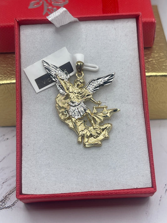 St Michael Pendent 10k