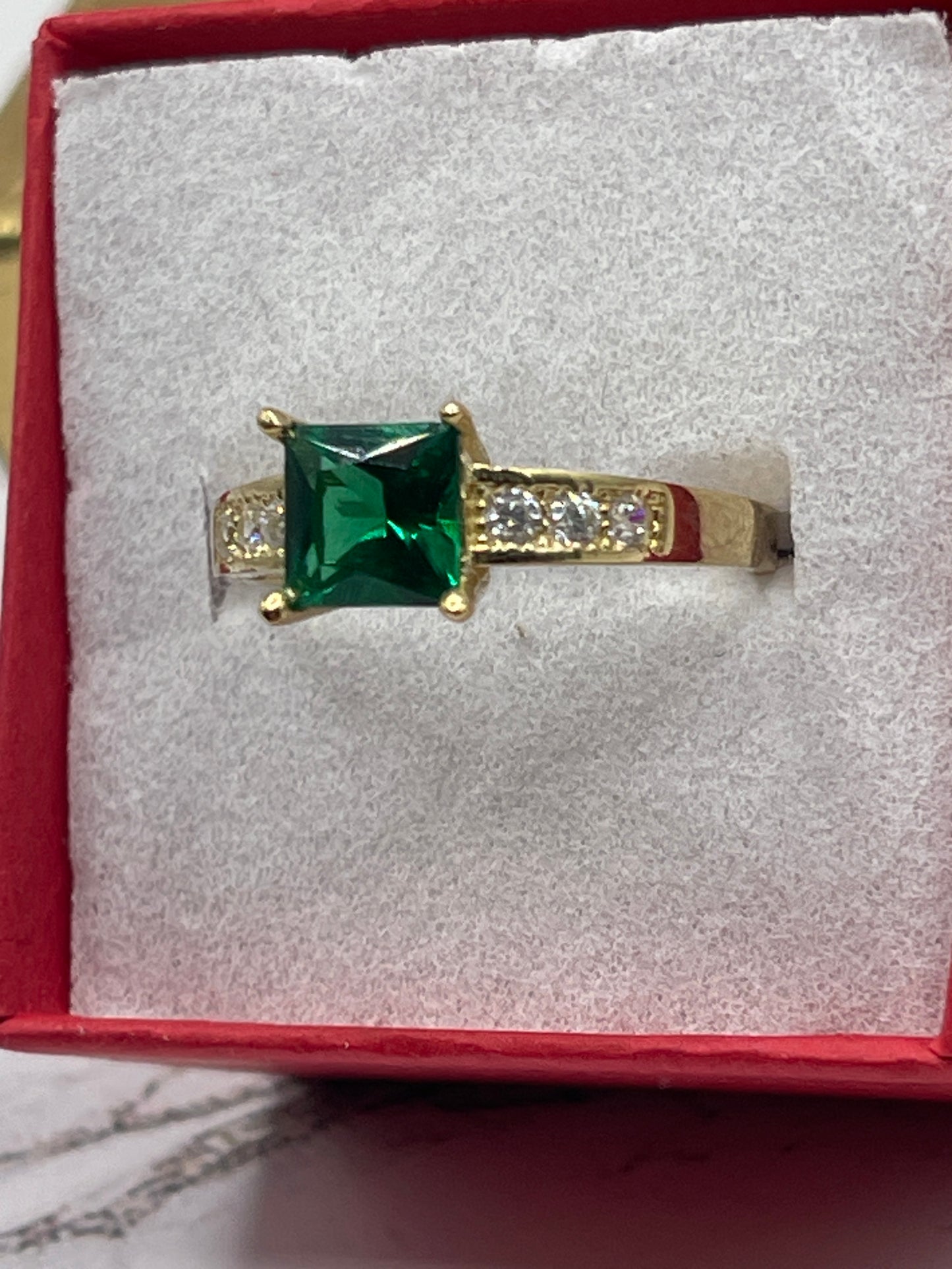 Green Cz Princess Ring 10k