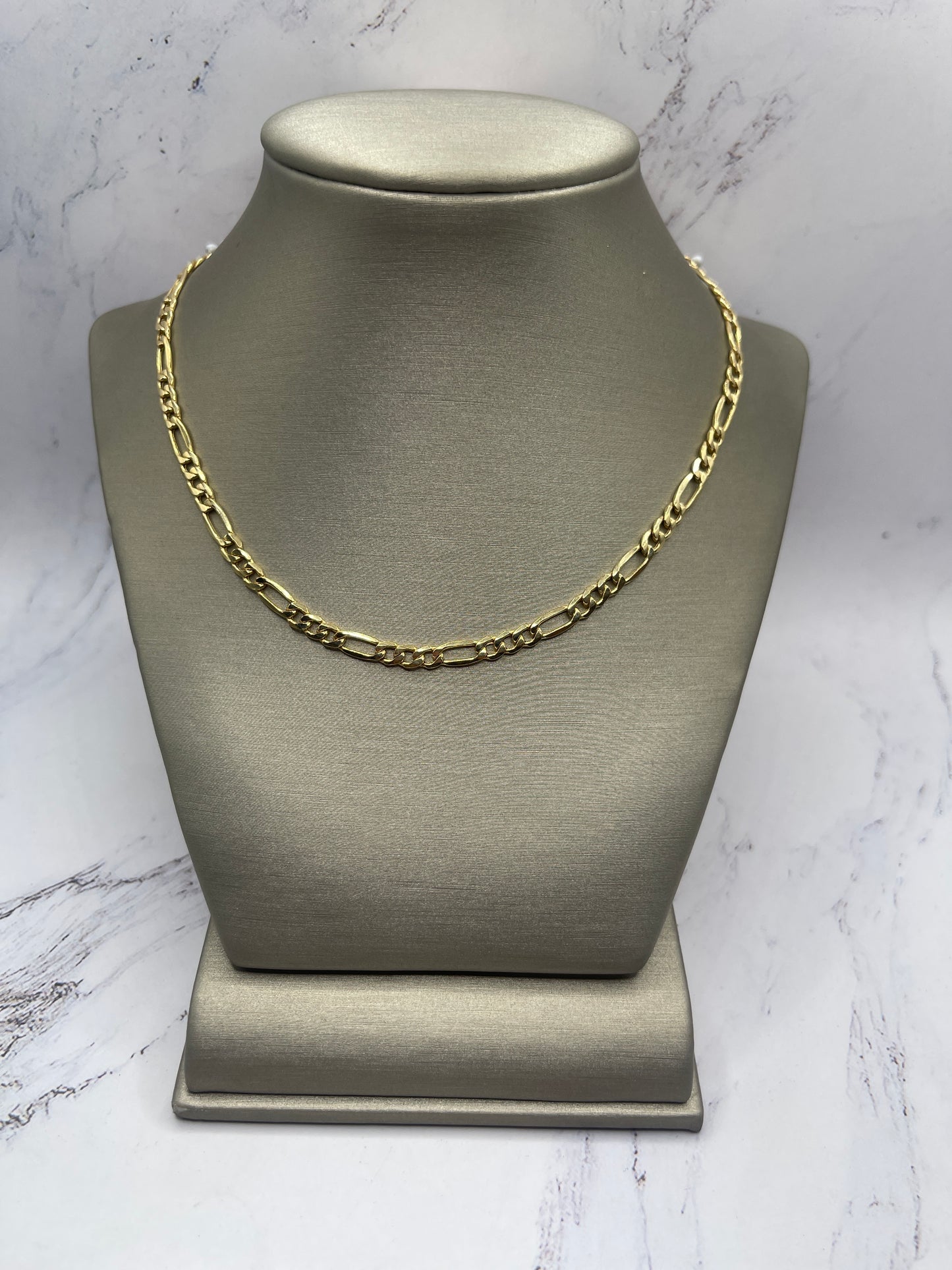 Figaro Hollow Chain 14k