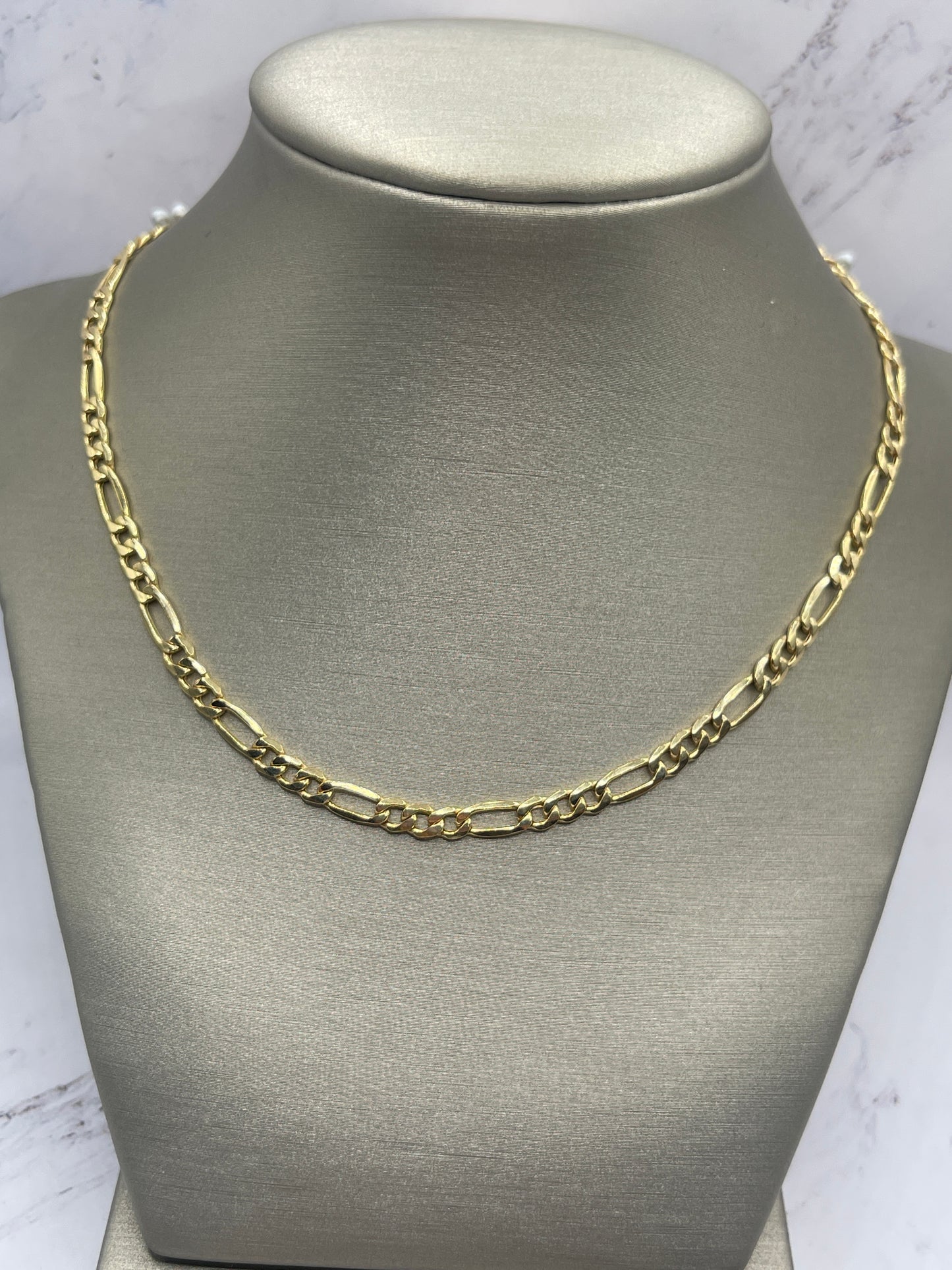 Figaro Hollow Chain 14k