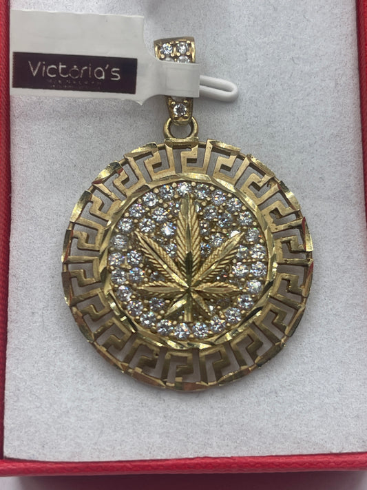 Leaf Cz Circle Pendent 10k
