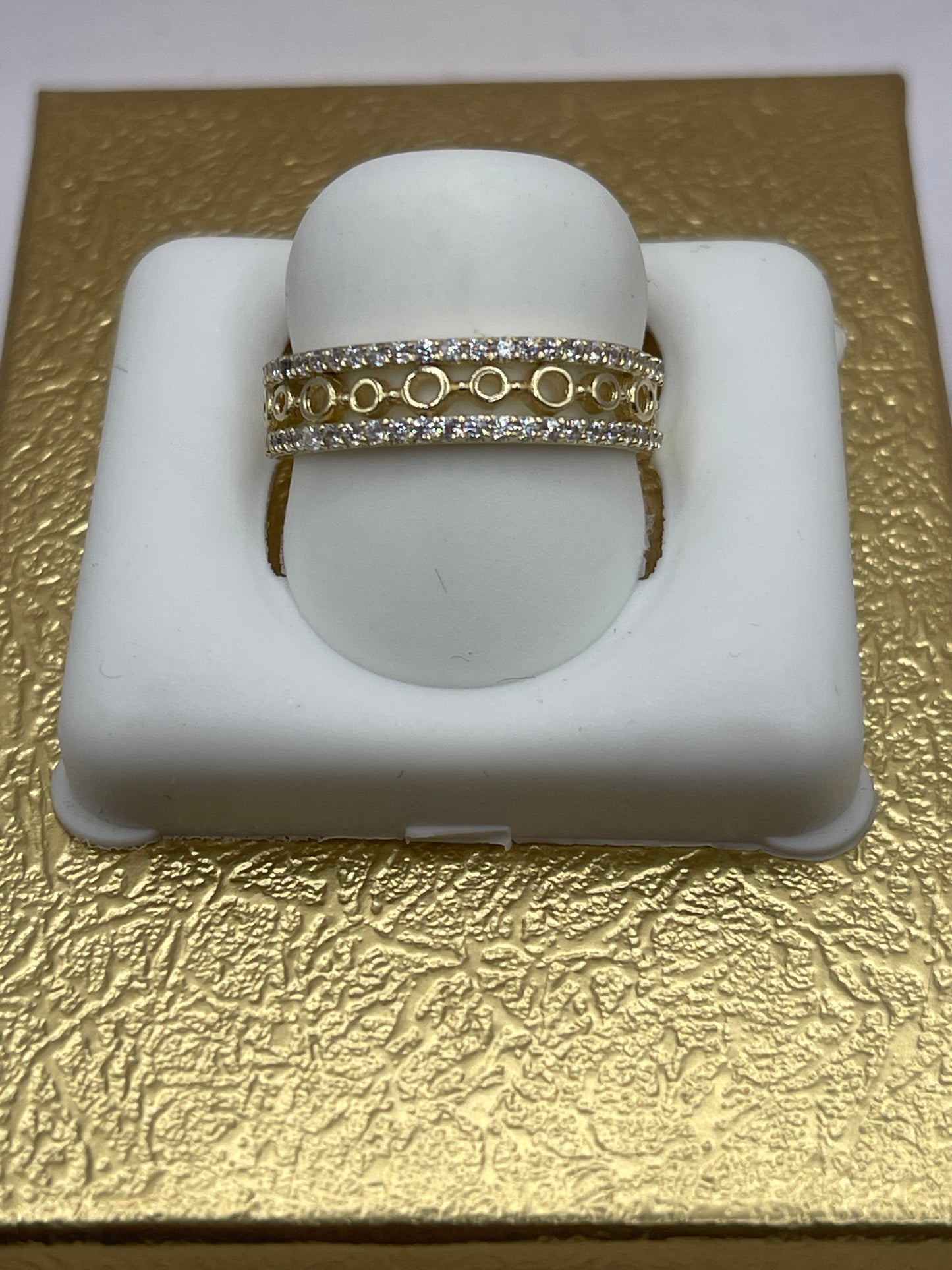 Cz Band Ring 10k