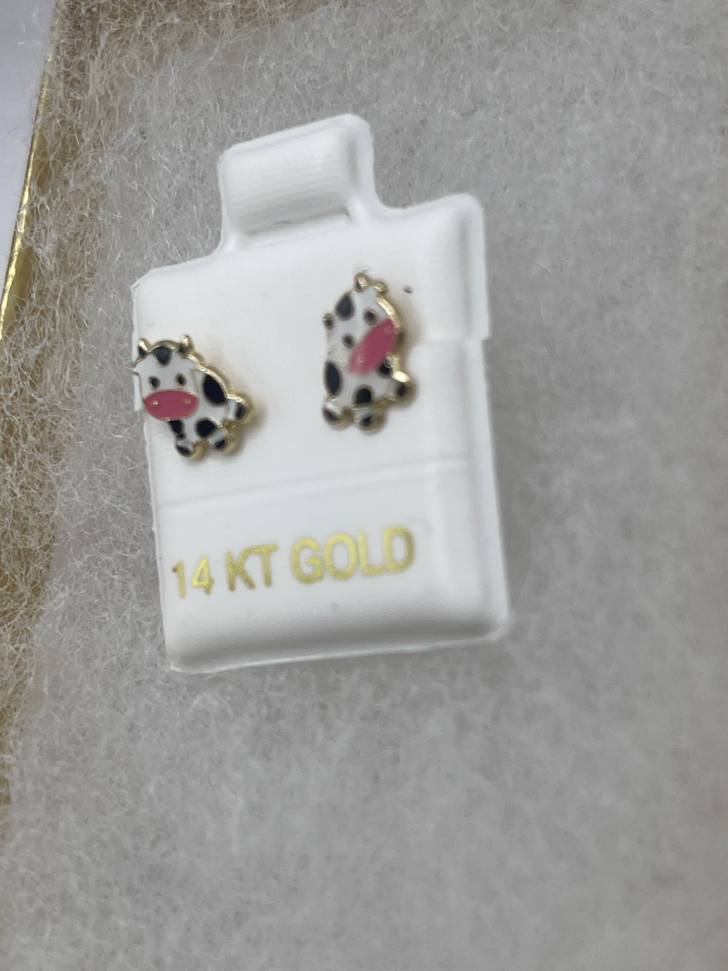 Cow Earrings 14k