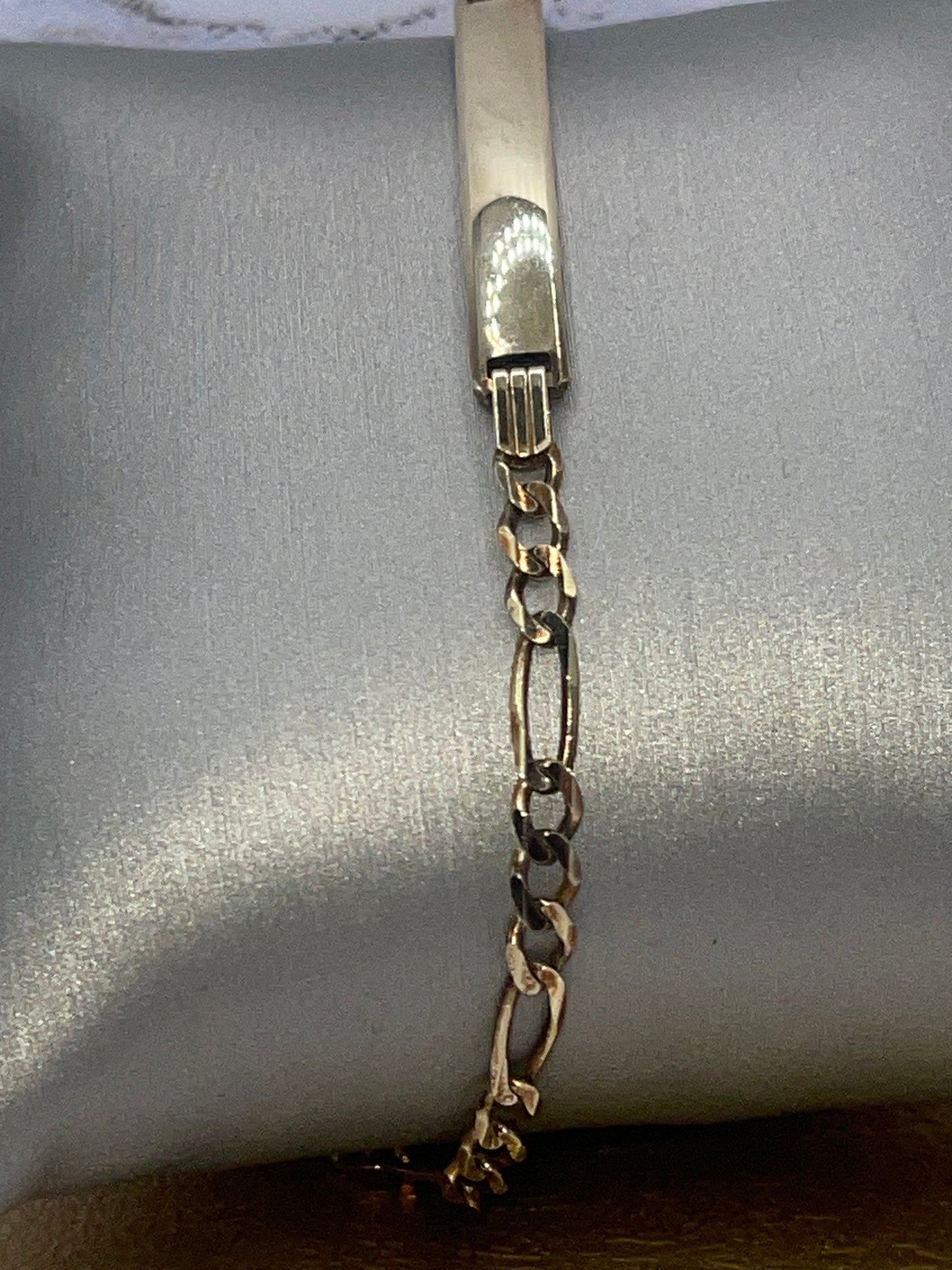 Figaro ID Bracelet 14k