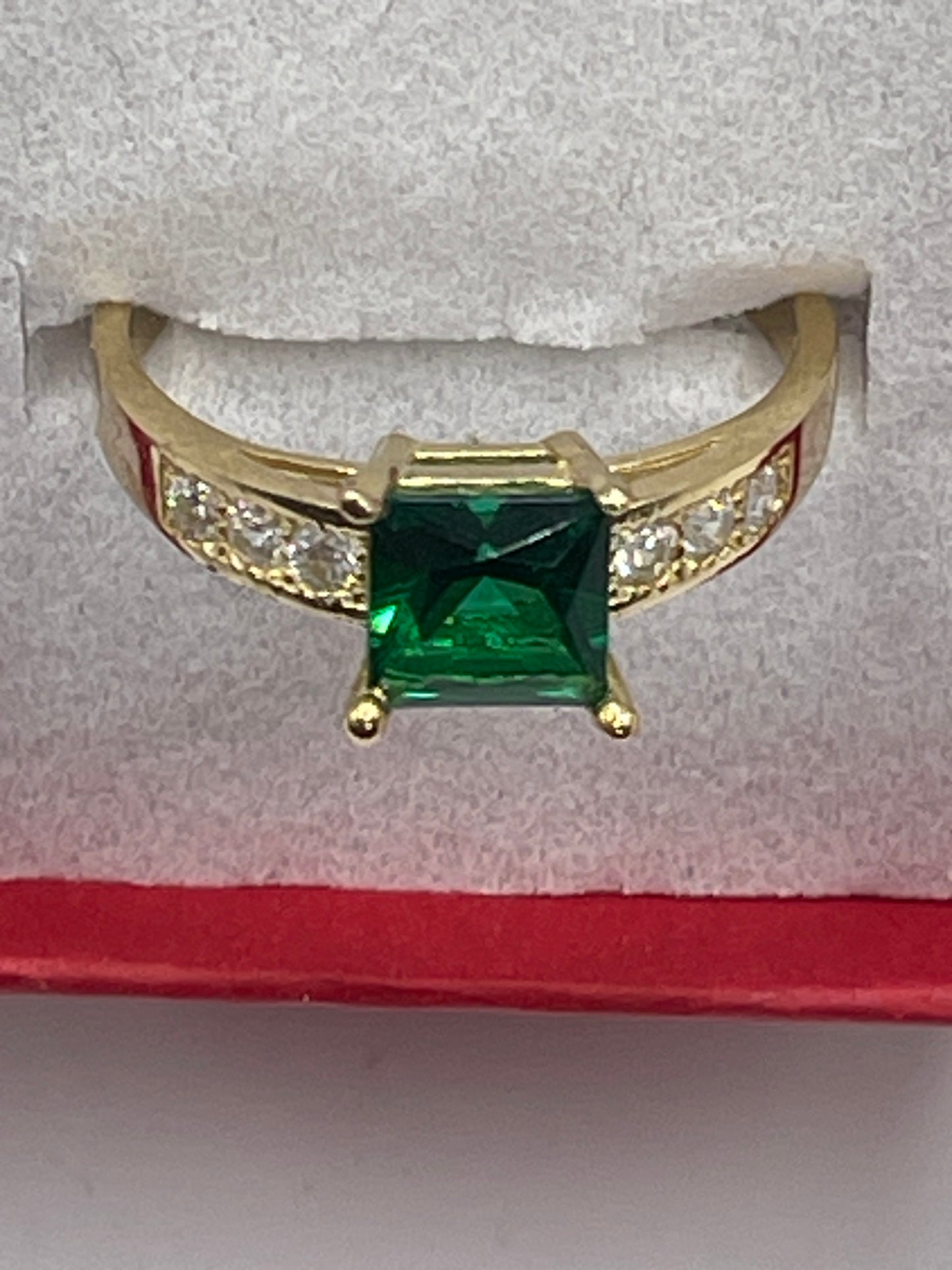 Green Cz Princess Ring 10k